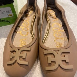 Brand new, never worn Sam Edelman flats
